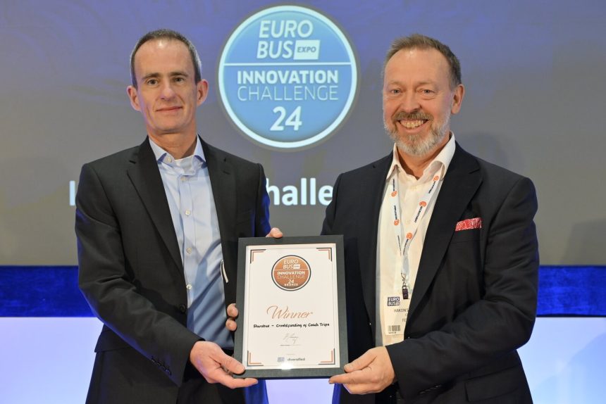 Håkon Sæther, (right), receives the Innovation Challenge 2024 Bronze award from CPT Operations Director Keith McNally