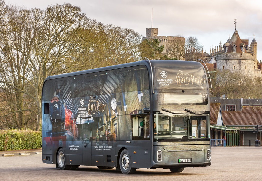 Yutong U11DD electric double decker bus for AirSym