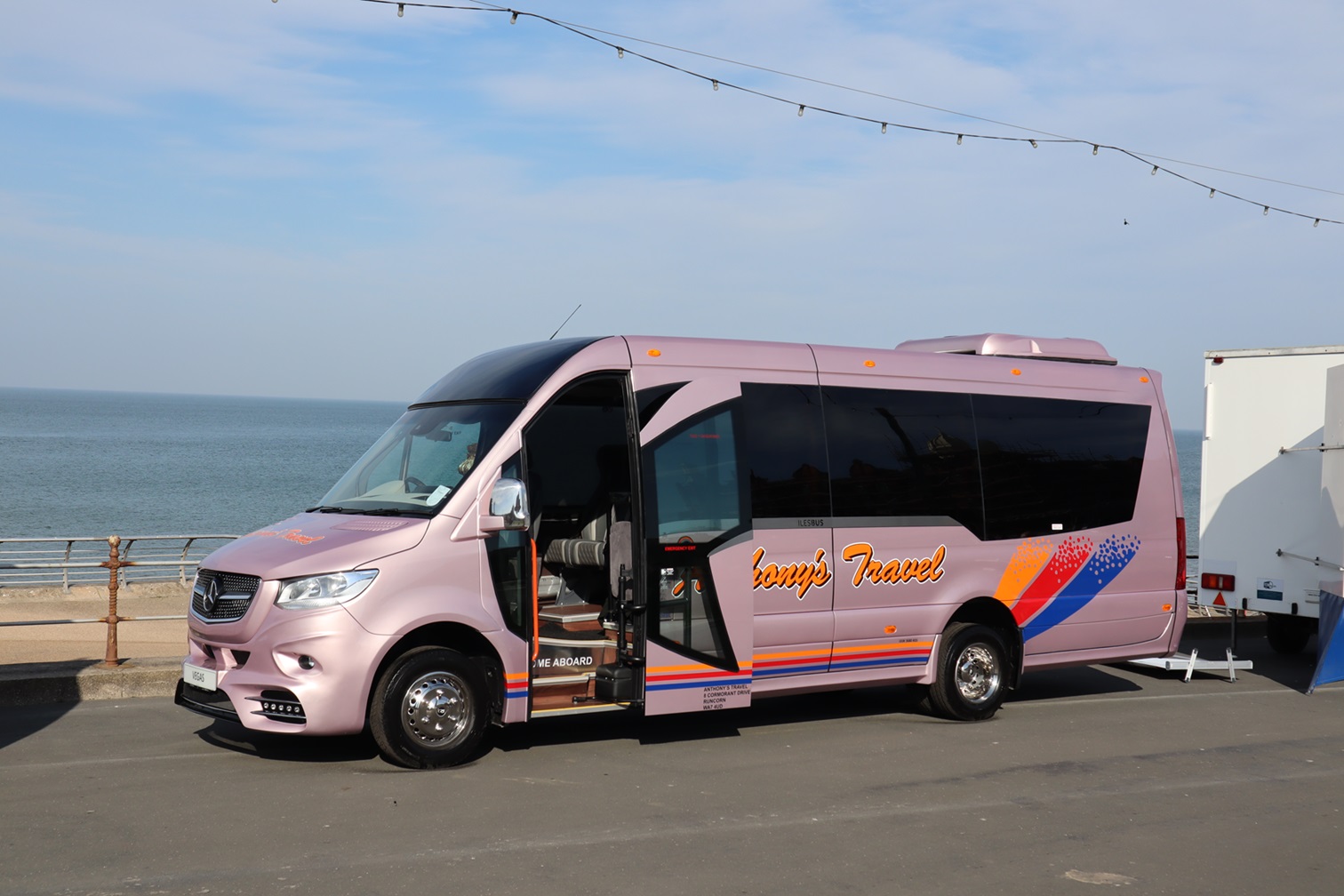 Ilesbus to add coachbuilt Mercedes Benz Sprinter minicoach