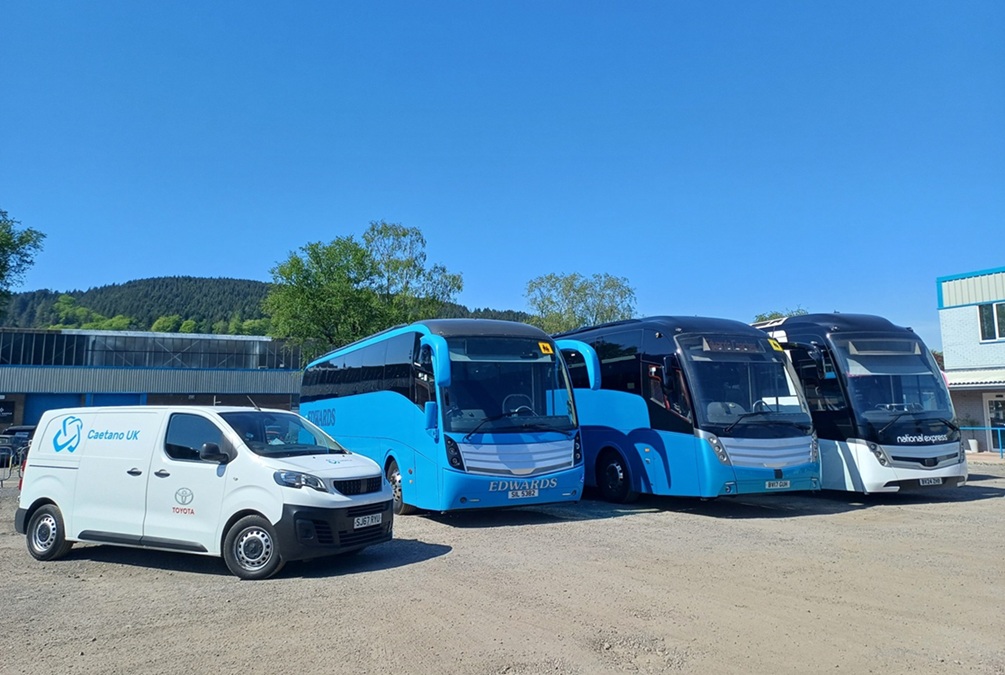 Edwards Coaches Caetano Levante line up