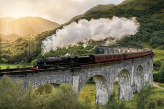 Coaches 'turned away' at popular Glenfinnan Viaduct site