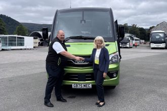 Noone Turas 900s for Meadway Coaches