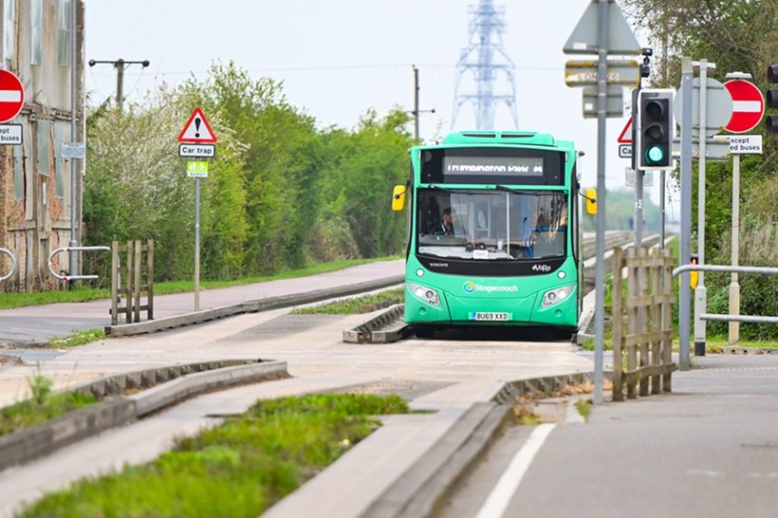 30mph speed limit on the Cambridgeshire Guided Busway draws Stagecoach East ire