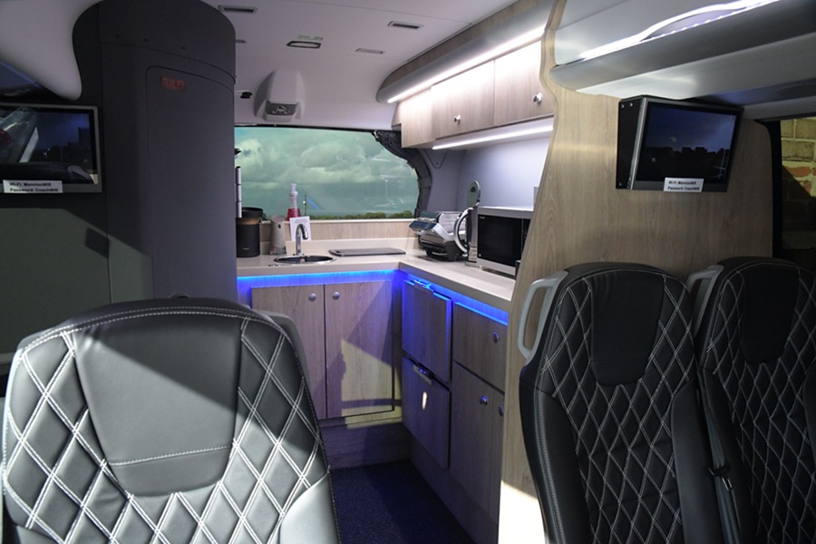 Irizar i6S integral coach rear servery area