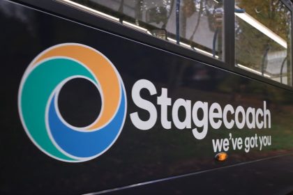 Stagecoach Midlands to move three Daventry routes to cashless model