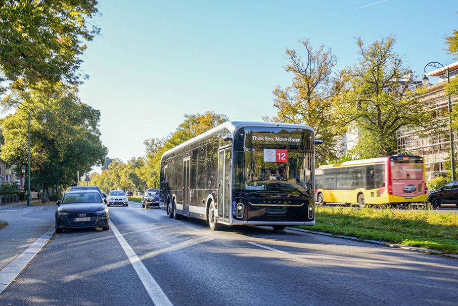 Yutong U11DD electric double deck bus overhaul gives type access to Transport for London market