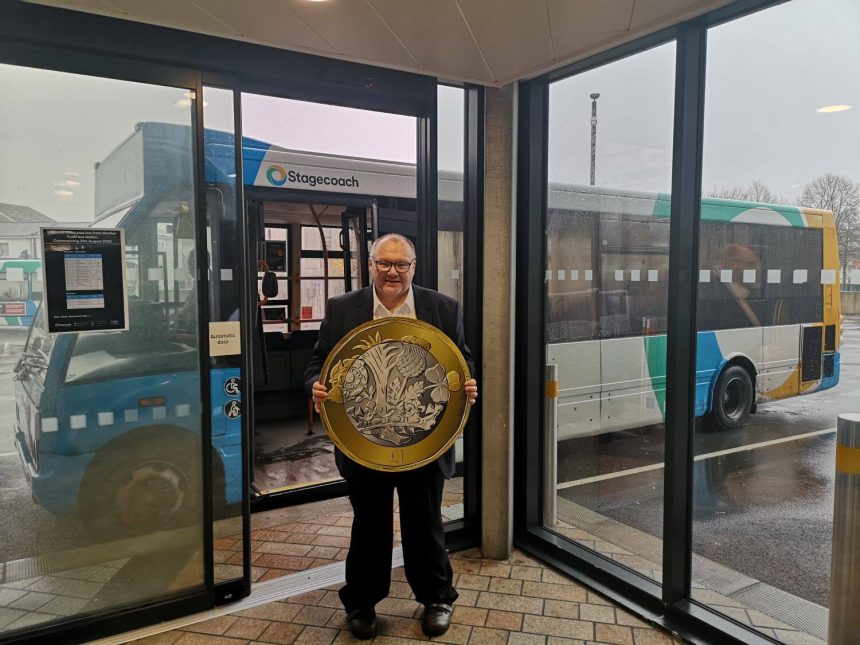 Welsh Labour's £2 bus fare pledge backed by Bus Users UK