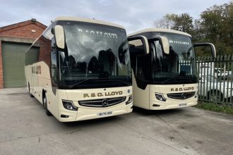 Mercedes-Benz Tourismo coach pair for P&O Lloyd
