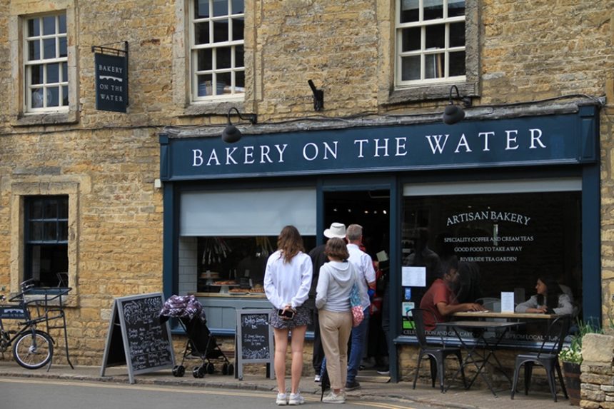 Further restrictions on coach traffic in Bourton sought by council