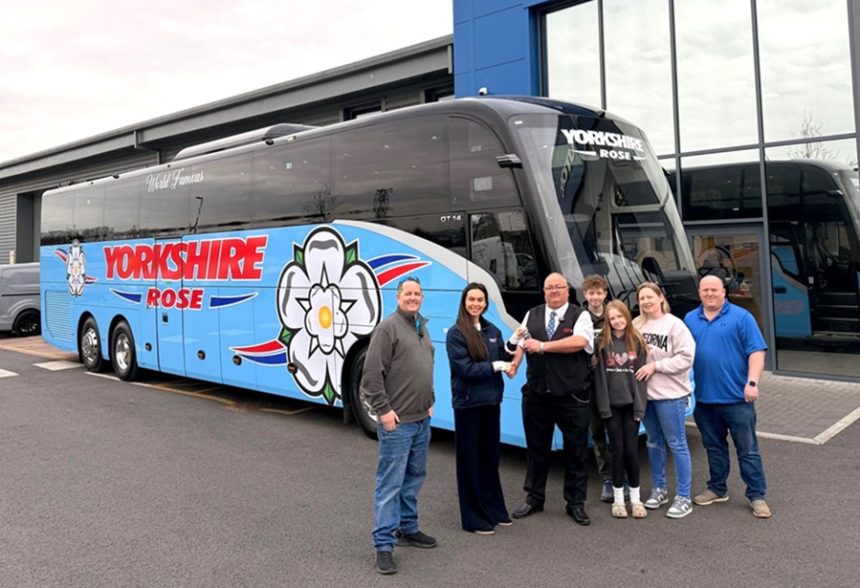 Yorkshire Rose Holidays takes delivery of its first Yutong GT14