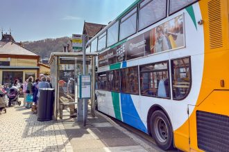 Children in England to get free bus travel during August