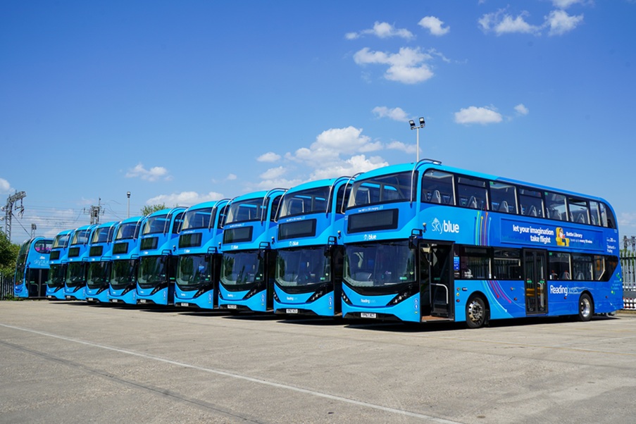 Eight additional Enviro400EV electrics arrive with Reading Buses