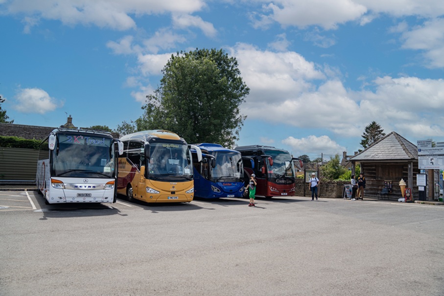 Coach traffic within Bourton review as ETRO success views differ