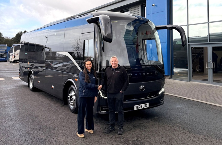 Bws Peris welcomes a second Yutong TC9 midicoach arrival