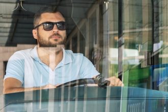 Unite in 'full support' for bus drivers that refuse extreme cab heat